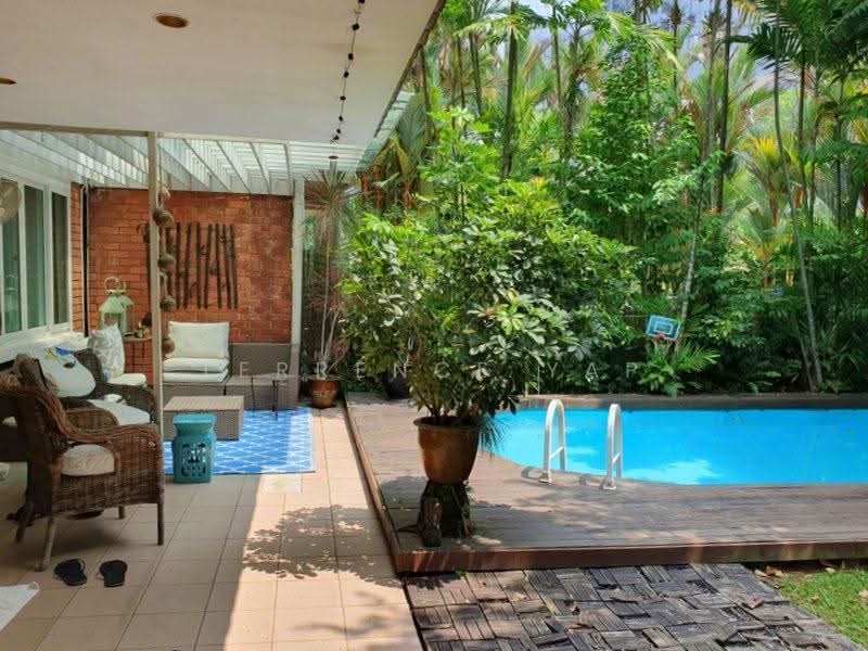 Faber Hills Estate, Faber Drive, Faber Park, Faber Drive, Buona Vista / West Coast / Clementi New Town, 4 Bedrooms, 3,500 sqft, Semi-Detached House For Rent, by Terrence Yap, 500293949 - Front Patio off Living Area. - PropertyGuru.com.sg