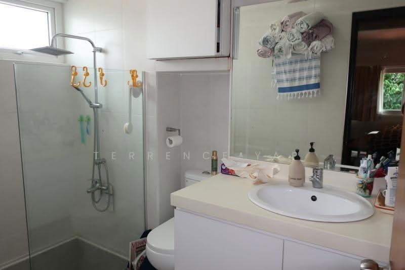 Faber Hills Estate, Faber Drive, Faber Park, Faber Drive, Buona Vista / West Coast / Clementi New Town, 4 Bedrooms, 3,500 sqft, Semi-Detached House For Rent, by Terrence Yap, 500293949 - Master Bathroom - PropertyGuru.com.sg