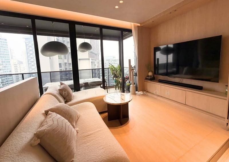 Kopar At Newton, 8 Makeway Avenue, Orchard / River Valley, 4 Bedrooms, 1,528 sqft, Condominium For Sale, by Charlene Koh, 500293966 - Living Room - PropertyGuru.com.sg