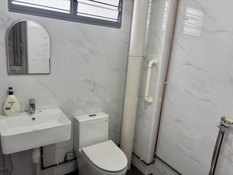 12 Toh Yi Drive, 12 Toh Yi Drive, Clementi Park / Upper Bukit Timah, 3 Bedrooms, 1,119 sqft, HDB Flat For Sale, by Sharon Leong, 500293972 - Bathroom - PropertyGuru.com.sg