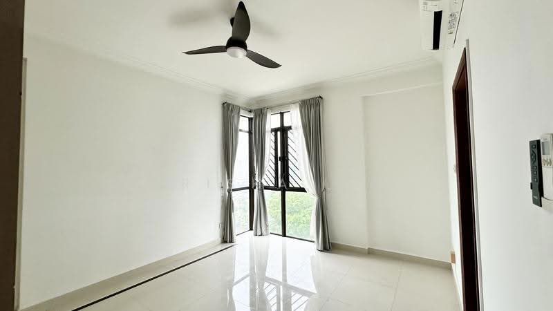 Parc Oasis, 41 Jurong East Avenue 1, Boon Lay / Jurong / Tuas, 3 Bedrooms, 1,378 sqft, Condominium For Rent, by Trisha Lee, 500293976 - Living Room - PropertyGuru.com.sg