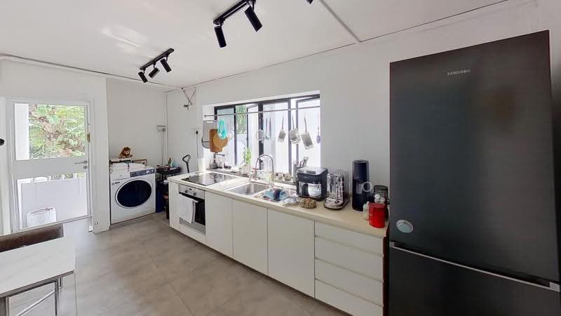 78 Moh Guan Terrace, 78 Moh Guan Terrace, Alexandra / Commonwealth, 2 Bedrooms, 915 sqft, Walk-up Apartment For Sale, by Alvin Yeo, 500293992 - Kitchen - PropertyGuru.com.sg