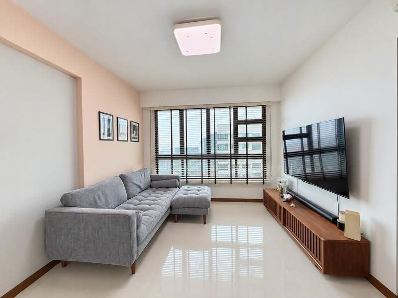 402B Fernvale Lane, 402B Fernvale Lane, Seletar / Yio Chu Kang, 3 Bedrooms, 1,001 sqft, HDB Flat For Sale, by Joy Shi 施谨婉, 500294012 - Living Room - PropertyGuru.com.sg