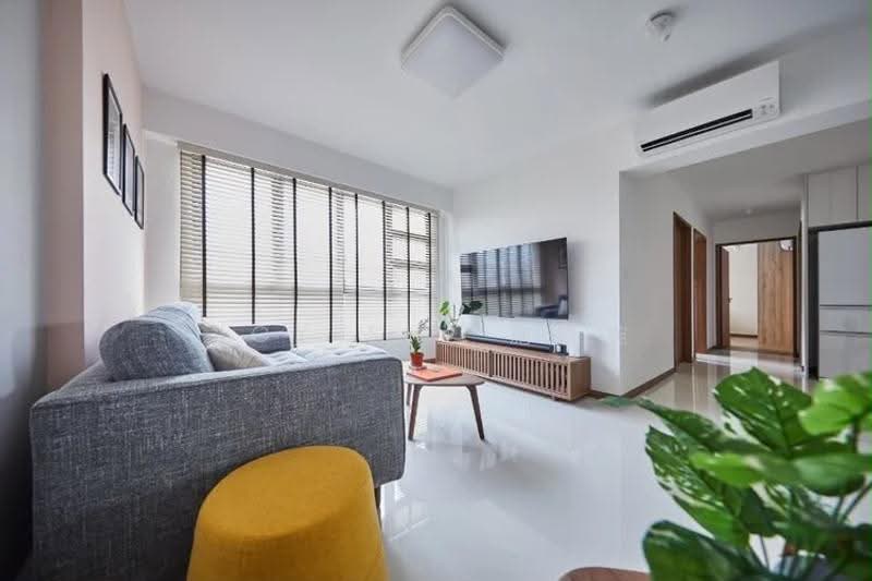 402B Fernvale Lane, 402B Fernvale Lane, Seletar / Yio Chu Kang, 3 Bedrooms, 1,001 sqft, HDB Flat For Sale, by Joy Shi 施谨婉, 500294012 - Living Room - PropertyGuru.com.sg