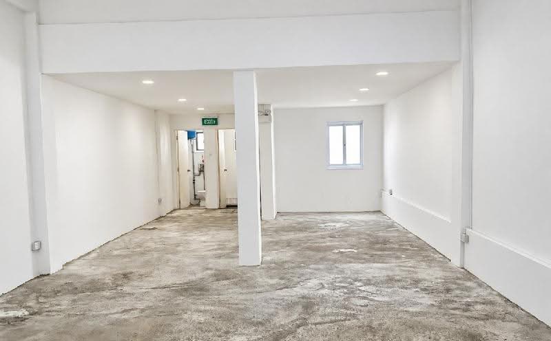 The Rail Mall, 380 Upper Bukit Timah Road, Dairy Farm / Bukit Panjang / Choa Chu Kang, 1,302 sqft, Shop / Shophouse For Rent, by Glynis Tan, 500294033 - CommercialGuru.com.sg