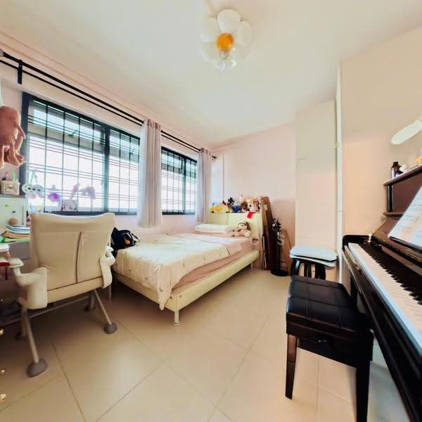 703 Pasir Ris Drive 10, 703 Pasir Ris Drive 10, Pasir Ris / Tampines, 3 Bedrooms, 1,206 sqft, HDB Flat For Sale, by Faris Rosli, 500294036 - Bedroom - PropertyGuru.com.sg