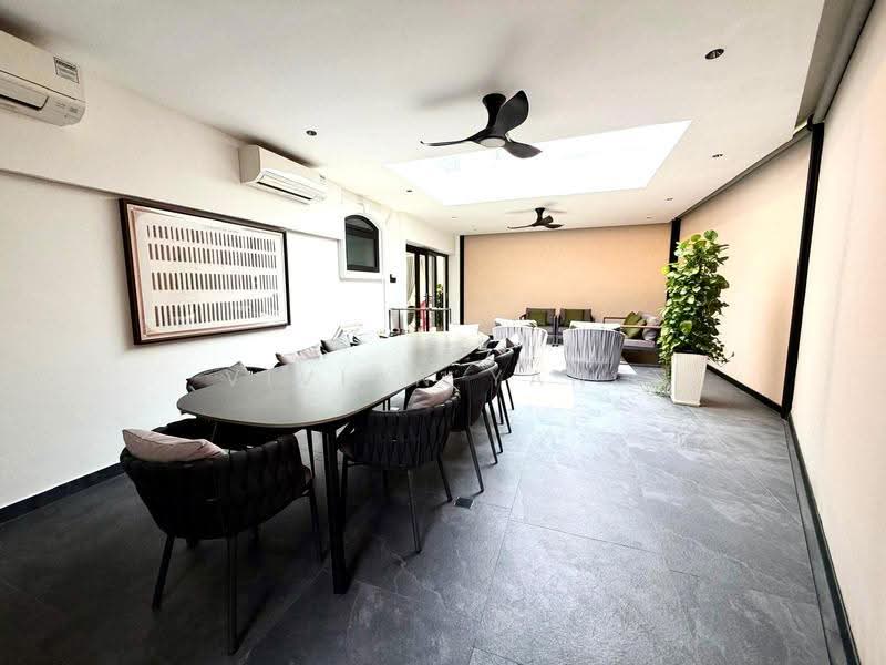 Rare Corner Terrace, Freehold, Beautifully Renovated, Hillview Crescent, Hillview Drive, Hillview Ave, Hillview Garden Estate, Bukit Panjang, Choa Chu Kang, Clementi Park / Upper Bukit Timah, 5 Bedrooms, 4,300 sqft, Corner Terrace For Sale, by Vivian Yang, 500294048 - Dining Room - PropertyGuru.com.sg