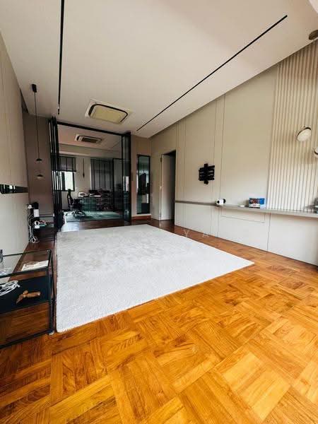Rare Corner Terrace, Freehold, Beautifully Renovated, Hillview Crescent, Hillview Drive, Hillview Ave, Hillview Garden Estate, Bukit Panjang, Choa Chu Kang, Clementi Park / Upper Bukit Timah, 5 Bedrooms, 4,300 sqft, Corner Terrace For Sale, by Vivian Yang, 500294048 - Study - PropertyGuru.com.sg