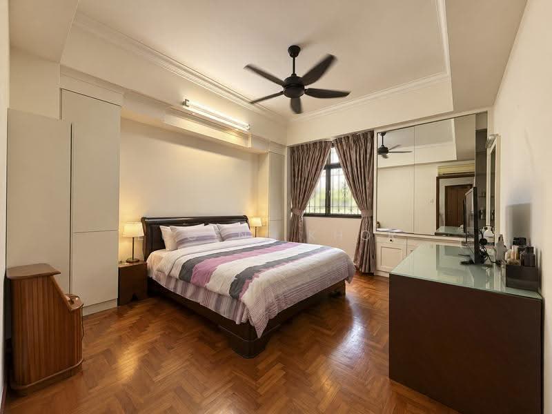 SUPER RARE!!! SPACIOUS 3 STOREY TERRACE!!! GREAT LOCATION!!! CONVENIENT WITH LOTS OF AMENITIES!!!, Hougang / Punggol / Sengkang, 6 Bedrooms, 2,850 sqft, Terraced House For Sale, by Eugene Khor, 500294062 - PropertyGuru.com.sg