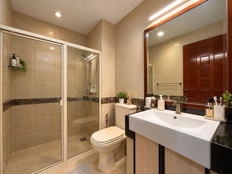 SUPER RARE!!! SPACIOUS 3 STOREY TERRACE!!! GREAT LOCATION!!! CONVENIENT WITH LOTS OF AMENITIES!!!, Hougang / Punggol / Sengkang, 6 Bedrooms, 2,850 sqft, Terraced House For Sale, by Eugene Khor, 500294062 - PropertyGuru.com.sg