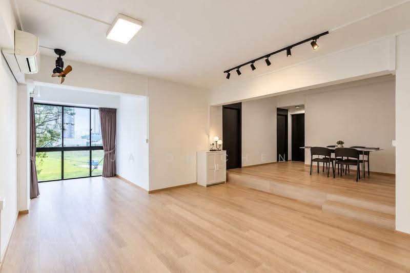 Thomson Grove, 586 Yio Chu Kang Road, Mandai / Upper Thomson, 3 Bedrooms, 1,485 sqft, Condominium For Sale, by Jason Chen, 500294065 - Living Room - PropertyGuru.com.sg