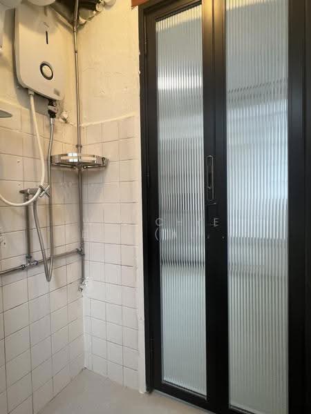 443 Ang Mo Kio Avenue 10, 443 Ang Mo Kio Avenue 10, Ang Mo Kio / Bishan / Thomson, Room Rental, 150 sqft, HDB Flat For Rent, by Wee Chye Heng (Alan Wee), 500294073 - Bathroom - PropertyGuru.com.sg