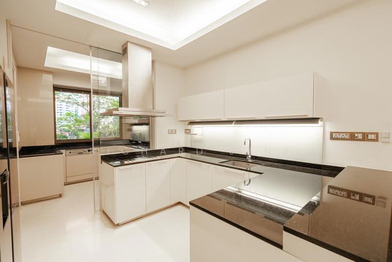 Wet & Dry Kitchen