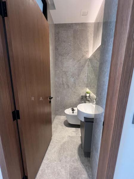 Brand new Jalan sankam inter terrace house, Jalan Sankam, Sembawang / Yishun, 5 Bedrooms, 4,834 sqft, Terraced House For Sale, by Rachel ng, 500294091 - Bathroom - PropertyGuru.com.sg