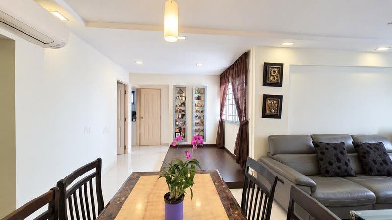 208 Bukit Batok Street 21, 208 Bukit Batok Street 21, Dairy Farm / Bukit Panjang / Choa Chu Kang, 3 Bedrooms, 1,119 sqft, HDB Flat For Sale, by Natalie Indra, 500294099 - Living Room - PropertyGuru.com.sg