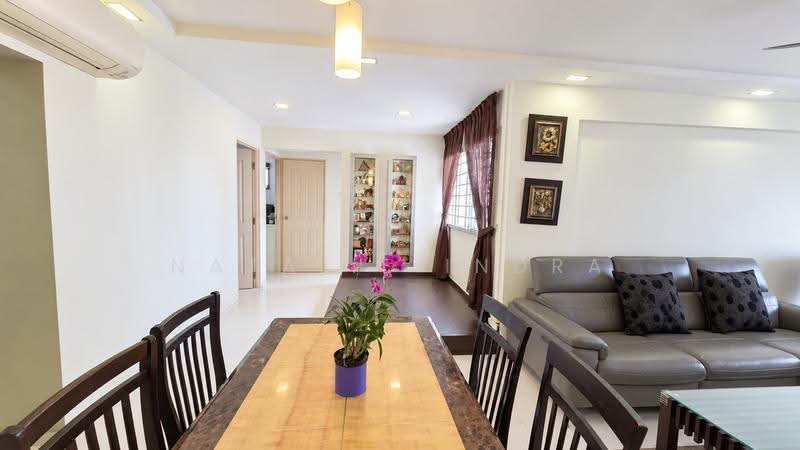 208 Bukit Batok Street 21, 208 Bukit Batok Street 21, Dairy Farm / Bukit Panjang / Choa Chu Kang, 3 Bedrooms, 1,119 sqft, HDB Flat For Sale, by Natalie Indra, 500294099 - Living Room - PropertyGuru.com.sg