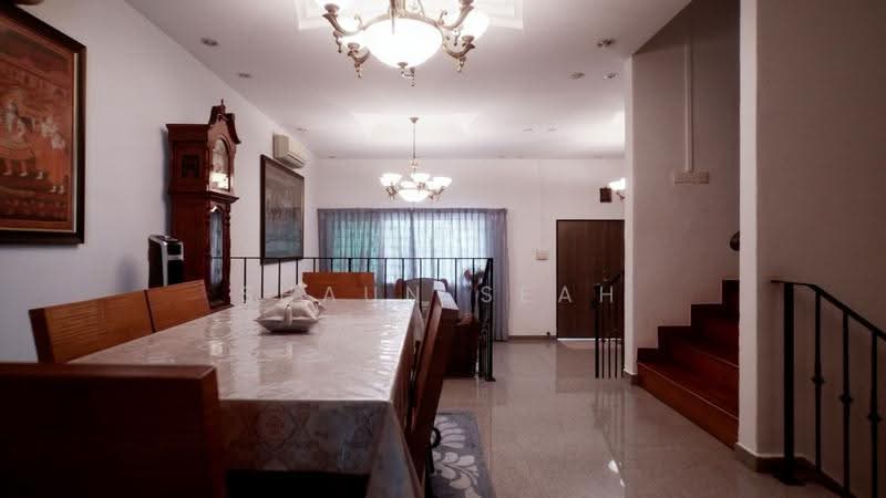 Tai Keng Gardens, Tai Keng Gardens, Hougang / Punggol / Sengkang, 4 Bedrooms, 2,000 sqft, Terraced House For Sale, by Shaun Seah, 500294103 - Dining Room - PropertyGuru.com.sg