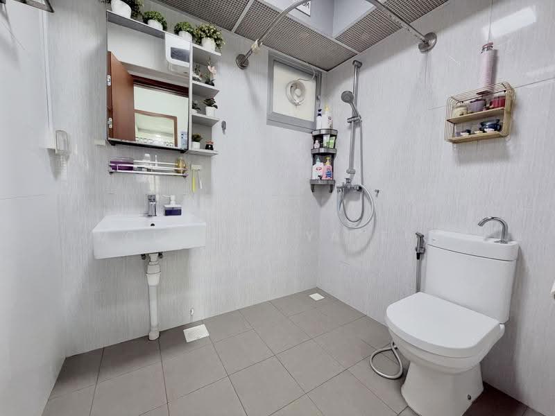 126A Canberra Street, 126A Canberra Street, Sembawang / Yishun, 3 Bedrooms, 1,216 sqft, HDB Flat For Sale, by Mohamed Yaseen, 500294106 - Bathroom - PropertyGuru.com.sg