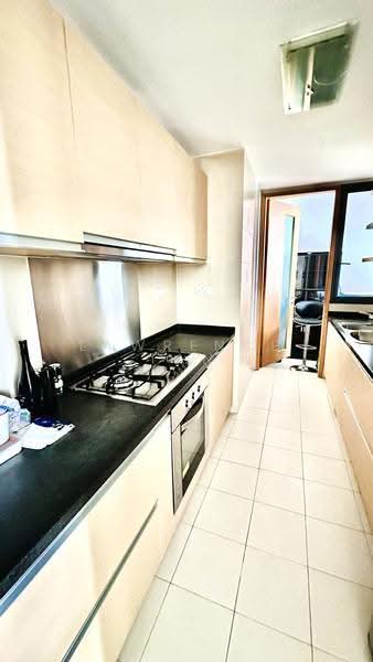 The Beacon, 130 Cantonment Road, Chinatown / Tanjong Pagar, 3 Bedrooms, 1,109 sqft, Apartment For Rent, by Lawrence Tan, 500294108 - Kitchen - PropertyGuru.com.sg