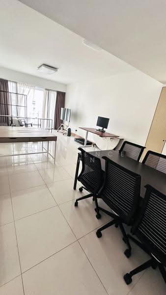 The Beacon, 130 Cantonment Road, Chinatown / Tanjong Pagar, 3 Bedrooms, 1,109 sqft, Apartment For Rent, by Lawrence Tan, 500294108 - Study - PropertyGuru.com.sg