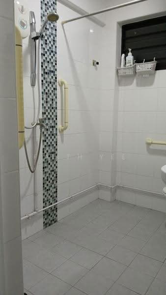 515 Jurong West Street 52, 515 Jurong West Street 52, Boon Lay / Jurong / Tuas, Room Rental, 120 sqft, HDB Flat For Rent, by Faith Yee, 500294109 - Bathroom - PropertyGuru.com.sg
