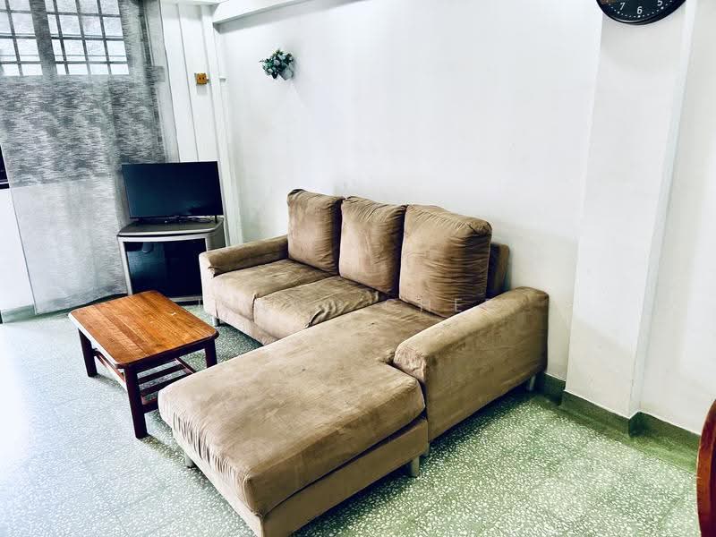 4 Jalan Batu, 4 Jalan Batu, East Coast / Marine Parade, 2 Bedrooms, 721 sqft, HDB Flat For Rent, by Isaac Chee, 500294117 - Living Room - PropertyGuru.com.sg