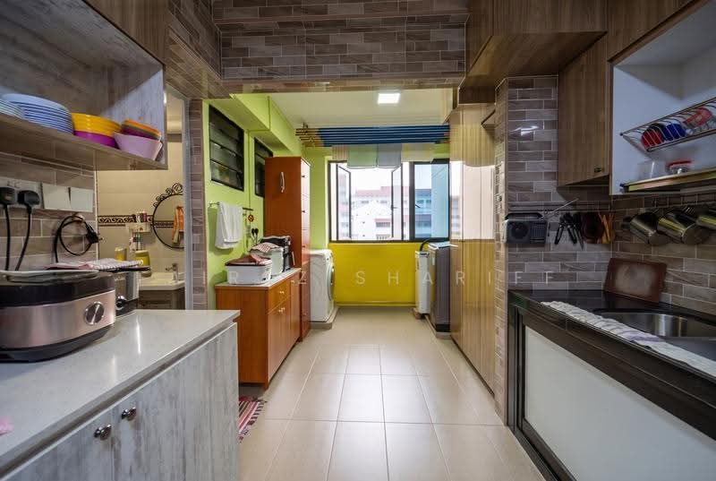 678 Choa Chu Kang Crescent, 678 Choa Chu Kang Crescent, Dairy Farm / Bukit Panjang / Choa Chu Kang, 4 Bedrooms, 1,313 sqft, HDB Flat For Sale, by Fairoz Shariff, 500294118 - Kitchen - PropertyGuru.com.sg