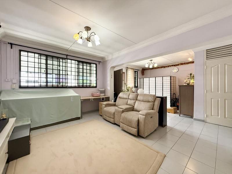 553 Hougang Street 51, 553 Hougang Street 51, Hougang / Punggol / Sengkang, Room Rental, 150 sqft, HDB Flat For Rent, by Elroy Lin, 500294128 - Living Room - PropertyGuru.com.sg