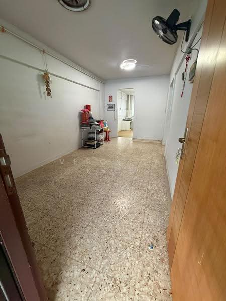 378 Clementi Avenue 5, 378 Clementi Avenue 5, Buona Vista / West Coast / Clementi New Town, 2 Bedrooms, 732 sqft, HDB Flat For Sale, by Veronica Khor, 500294135 - Living Room - PropertyGuru.com.sg