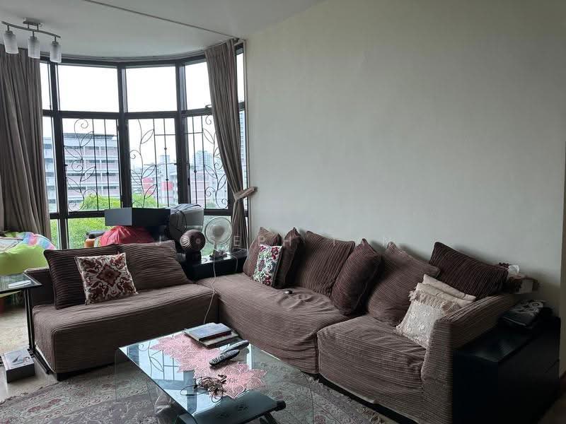 Parc Oasis, 43 Jurong East Avenue 1, Boon Lay / Jurong / Tuas, 2 Bedrooms, 1,076 sqft, Condominium For Rent, by Joseph Tan, 500294146 - Living Room - PropertyGuru.com.sg