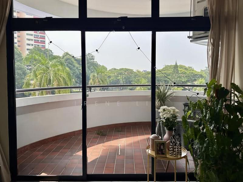 Mandarin Gardens, 1 Siglap Road, East Coast / Marine Parade, 1 Bedroom, 732 sqft, Condominium For Sale, by Irene Lim, 500294149 - Balcony - PropertyGuru.com.sg
