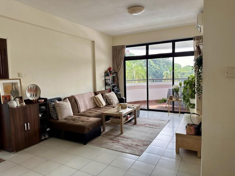 Mandarin Gardens, 1 Siglap Road, East Coast / Marine Parade, 1 Bedroom, 732 sqft, Condominium For Sale, by Irene Lim, 500294149 - Living Room - PropertyGuru.com.sg