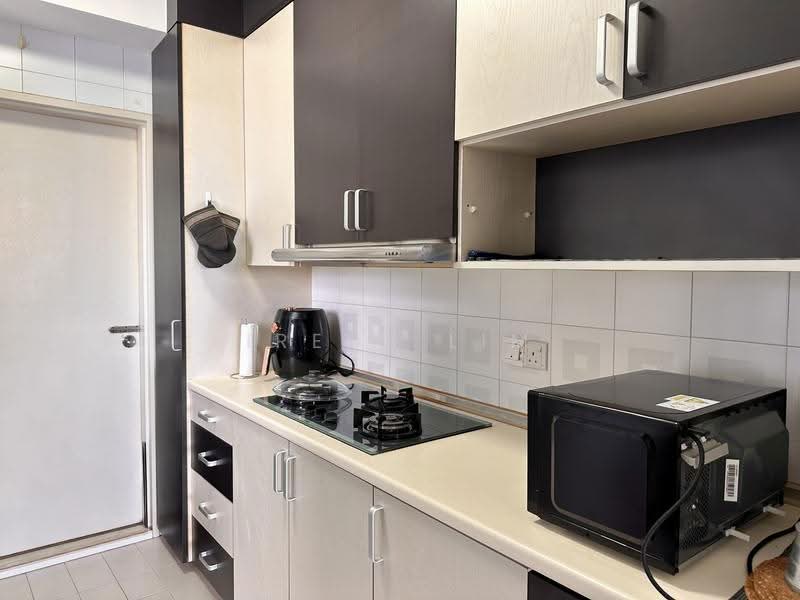 Mandarin Gardens, 1 Siglap Road, East Coast / Marine Parade, 1 Bedroom, 732 sqft, Condominium For Sale, by Irene Lim, 500294149 - Kitchen - PropertyGuru.com.sg
