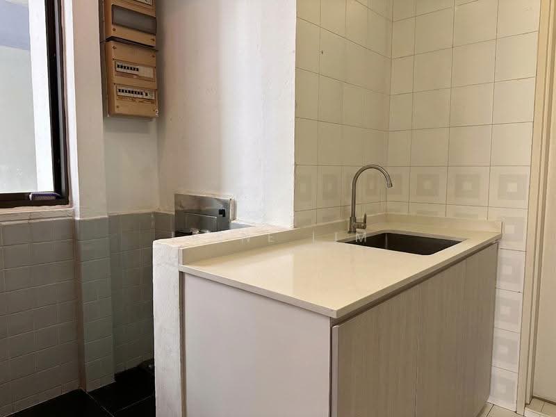 Mandarin Gardens, 1 Siglap Road, East Coast / Marine Parade, 1 Bedroom, 732 sqft, Condominium For Sale, by Irene Lim, 500294149 - Kitchen - PropertyGuru.com.sg