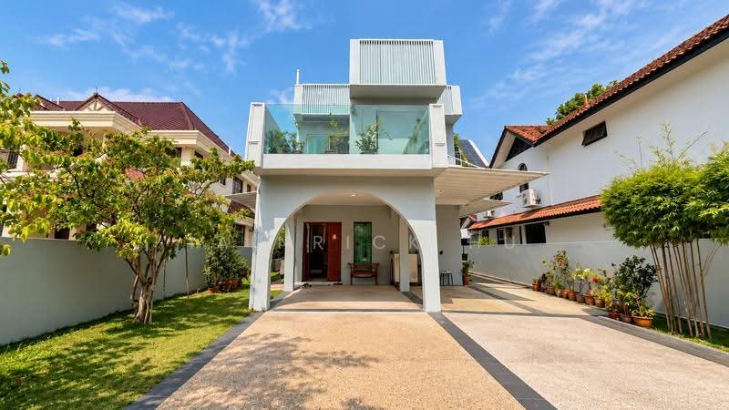 Detached Home near Kembangan MRT, Eunos / Geylang / Paya Lebar, 4 Bedrooms, 4,800 sqft, Detached House For Sale, by Iainrick Hu, 500294157 - Exterior - PropertyGuru.com.sg