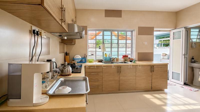 Detached Home near Kembangan MRT, Eunos / Geylang / Paya Lebar, 4 Bedrooms, 4,800 sqft, Detached House For Sale, by Iainrick Hu, 500294157 - Kitchen - PropertyGuru.com.sg