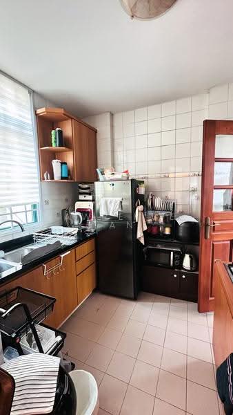 Hillview Heights, 27 Hillview Avenue, Dairy Farm / Bukit Panjang / Choa Chu Kang, 3 Bedrooms, 1,184 sqft, Condominium For Rent, by Lawrence Tan, 500294179 - Kitchen - PropertyGuru.com.sg