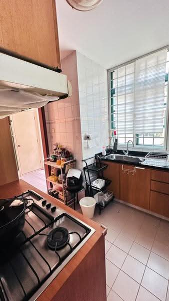 Hillview Heights, 27 Hillview Avenue, Dairy Farm / Bukit Panjang / Choa Chu Kang, 3 Bedrooms, 1,184 sqft, Condominium For Rent, by Lawrence Tan, 500294179 - Kitchen - PropertyGuru.com.sg