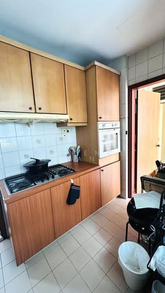 Hillview Heights, 27 Hillview Avenue, Dairy Farm / Bukit Panjang / Choa Chu Kang, 3 Bedrooms, 1,184 sqft, Condominium For Rent, by Lawrence Tan, 500294179 - Kitchen - PropertyGuru.com.sg