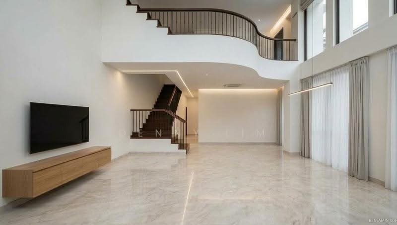 BEST BUY. NORTH/SOUTH FACING (9693.8899 发发久久), Bedok / Upper East Coast, 6 Bedrooms, 4,000 sqft, Corner Terrace For Sale, by Denny Lim, 500294205 - Living Room - PropertyGuru.com.sg