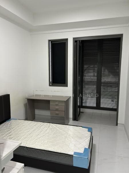 Park 1 Suites, 8 Lorong 40 Geylang, Eunos / Geylang / Paya Lebar, Room Rental, 200 sqft, Condominium For Rent, by Lynn Zhang, 500294206 - Bedroom - PropertyGuru.com.sg