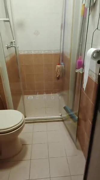 138 Edgedale Plains, 138 Edgedale Plains, Hougang / Punggol / Sengkang, Room Rental, 120 sqft, HDB Flat For Rent, by Eric Choy, 500294216 - Bathroom - PropertyGuru.com.sg