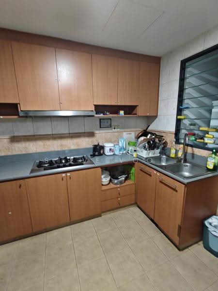 East Meadows, 32 Tanah Merah Kechil Road, Bedok / Upper East Coast, Room Rental, 180 sqft, Condominium For Rent, by Steve Voon, 500294219 - Kitchen - PropertyGuru.com.sg