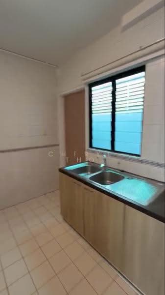 Siglap Centre, 55 Siglap Road, East Coast / Marine Parade, 3 Bedrooms, 1,290 sqft, Apartment For Rent, by Cheryl Tho, 500294220 - Kitchen - PropertyGuru.com.sg