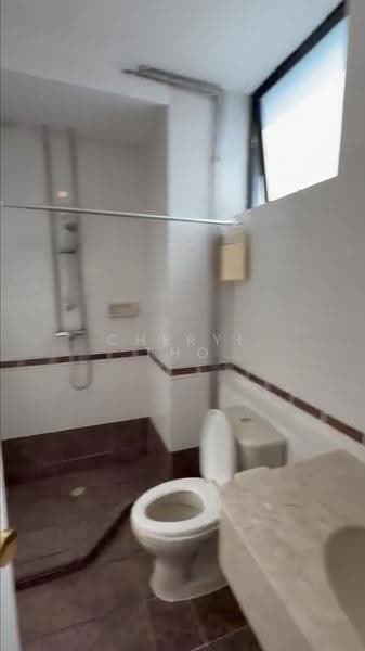 Siglap Centre, 55 Siglap Road, East Coast / Marine Parade, 3 Bedrooms, 1,290 sqft, Apartment For Rent, by Cheryl Tho, 500294220 - Common Bathroom - PropertyGuru.com.sg