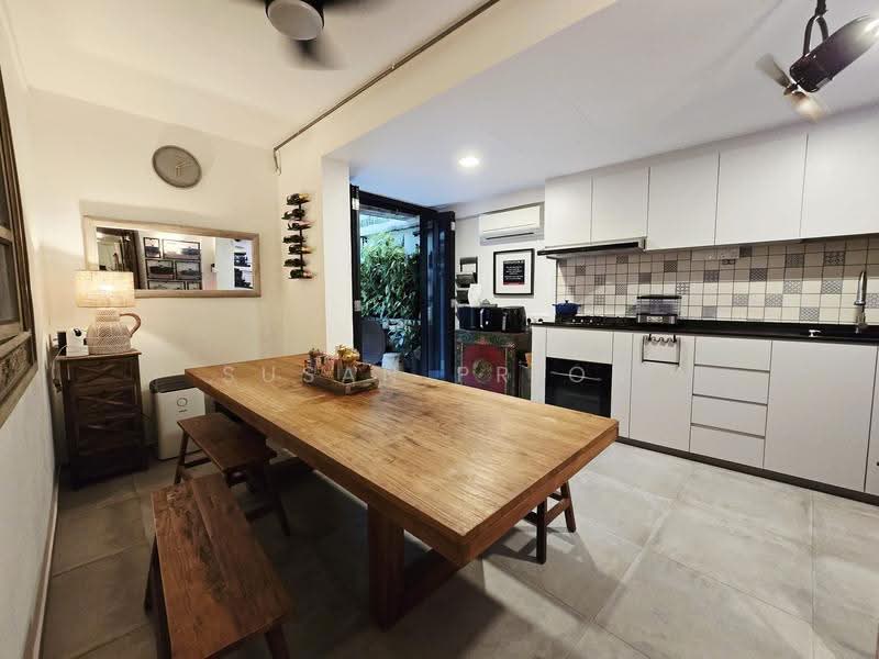 Fully Furnished Tiong Bahru 2 Bed / Short Term, Tiong Bahru Road, Alexandra / Commonwealth, 2 Bedrooms, 1,054 sqft, Conservation House For Rent, by Susan Prior, 500294226 - Kitchen - PropertyGuru.com.sg