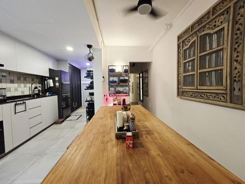 Fully Furnished Tiong Bahru 2 Bed / Short Term, Tiong Bahru Road, Alexandra / Commonwealth, 2 Bedrooms, 1,054 sqft, Conservation House For Rent, by Susan Prior, 500294226 - Kitchen - PropertyGuru.com.sg
