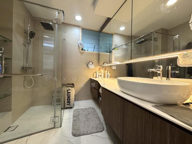 Yishun Emerald, 20 Canberra Drive, Sembawang / Yishun, 2 Bedrooms, 1,141 sqft, Condominium For Sale, by Lavonne Ong 王慧丽, 500294230 - Bathroom - PropertyGuru.com.sg