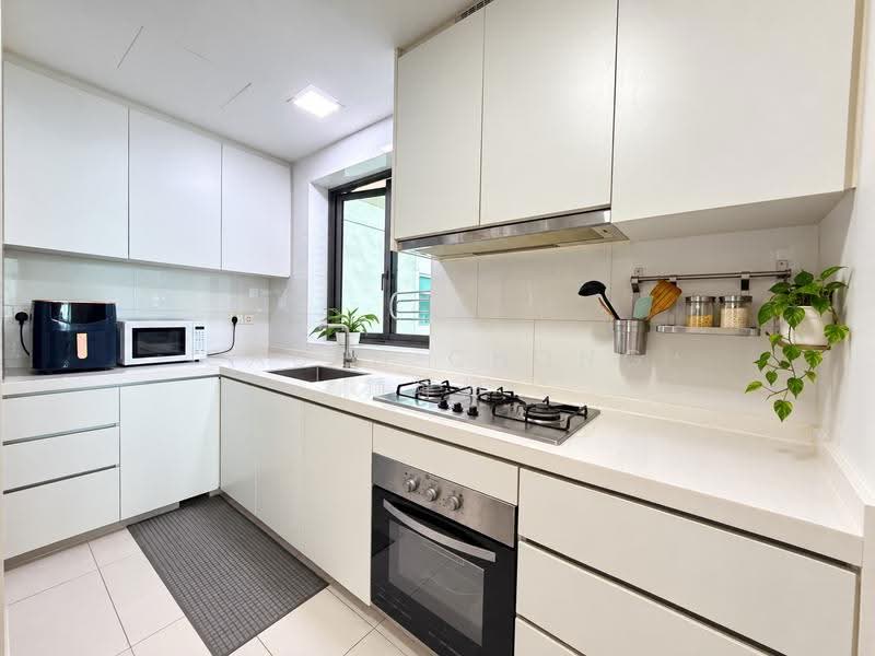 The Topiary, 11 Fernvale Lane, Seletar / Yio Chu Kang, 3 Bedrooms, 904 sqft, Condominium For Rent, by Caden Chong 鍾瑋熜, 500294236 - Kitchen - PropertyGuru.com.sg
