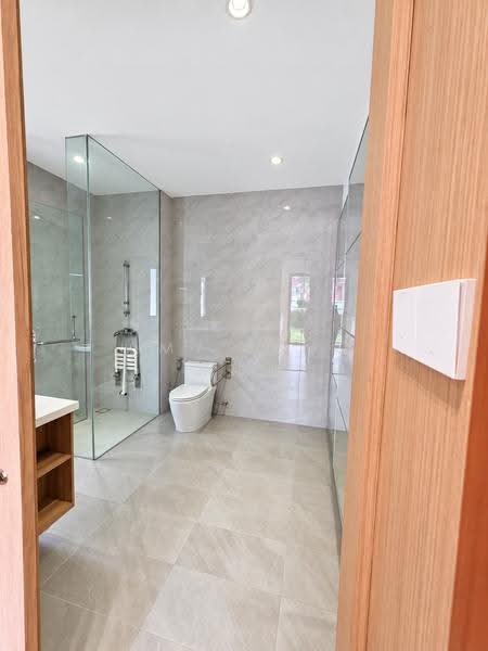 Westlake Gardens, Westlake Avenue, Ang Mo Kio / Bishan / Thomson, 6 Bedrooms, 5,000 sqft, Bungalow House For Sale, by Amy Zeng 房姐姐, 500294246 - Bathroom - PropertyGuru.com.sg